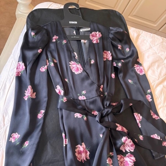 Dark Floral Silk Reformation Dress - Picture 5 of 13